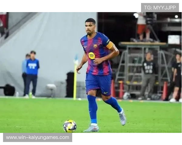 切尔西3球击沉巴萨！阿劳霍红牌成全场转折